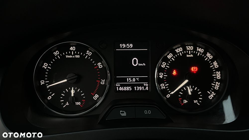 Skoda RAPID 1.2 TSI Active - 14