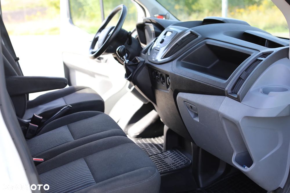 Ford Transit - 18