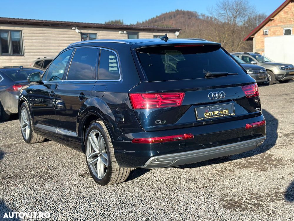 Audi Q7 - 6