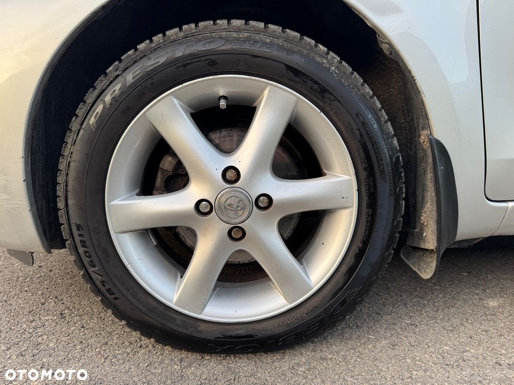 Toyota Yaris 1.33 Prestige - 38
