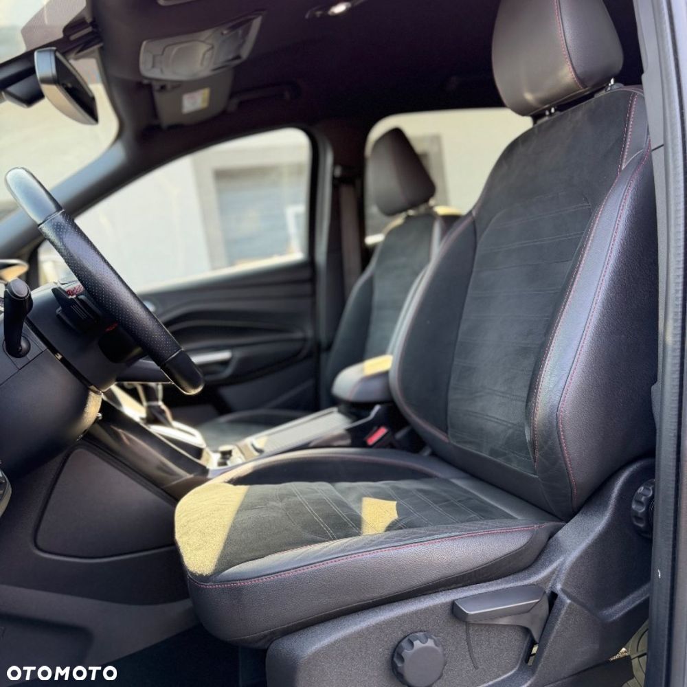 Ford Kuga - 21