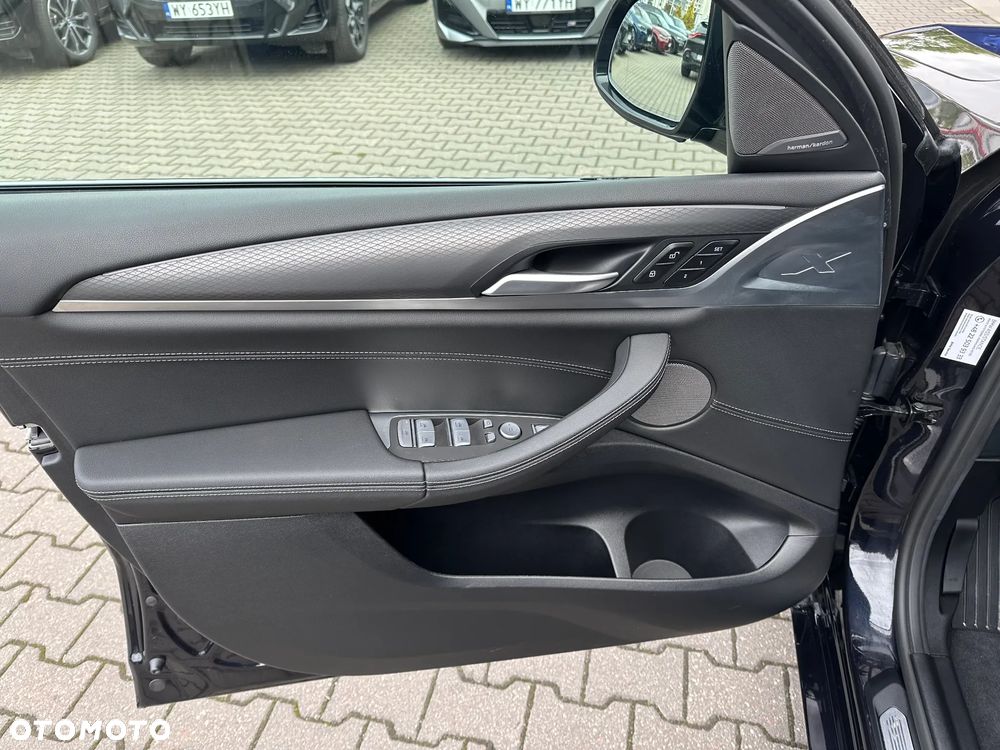 BMW X4 - 12