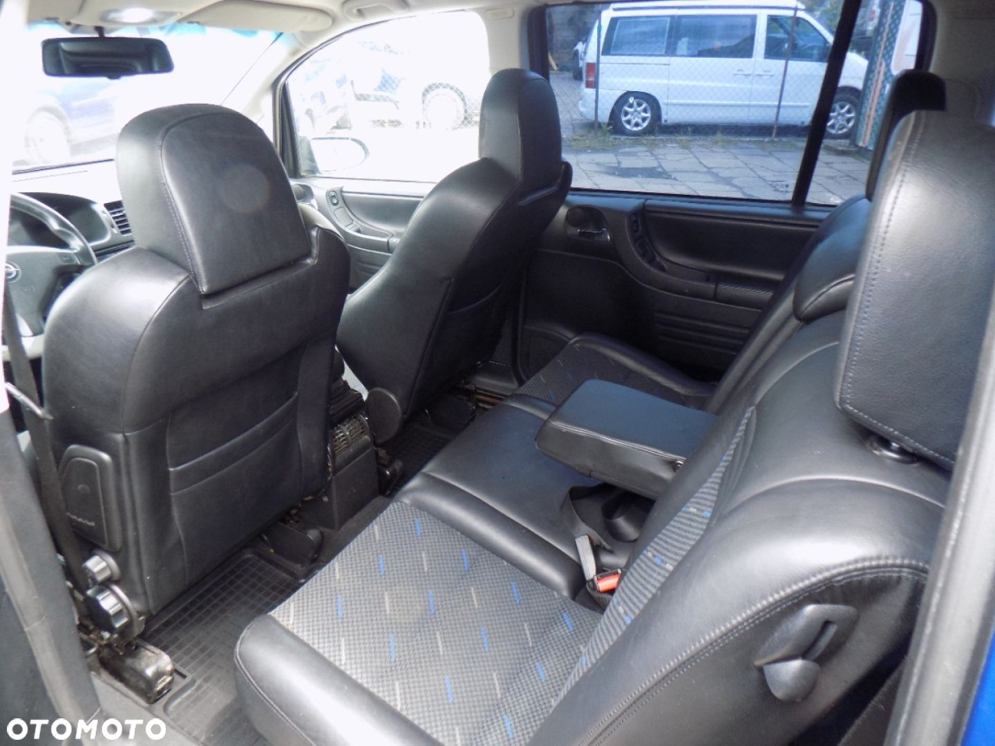 Opel Zafira - 9