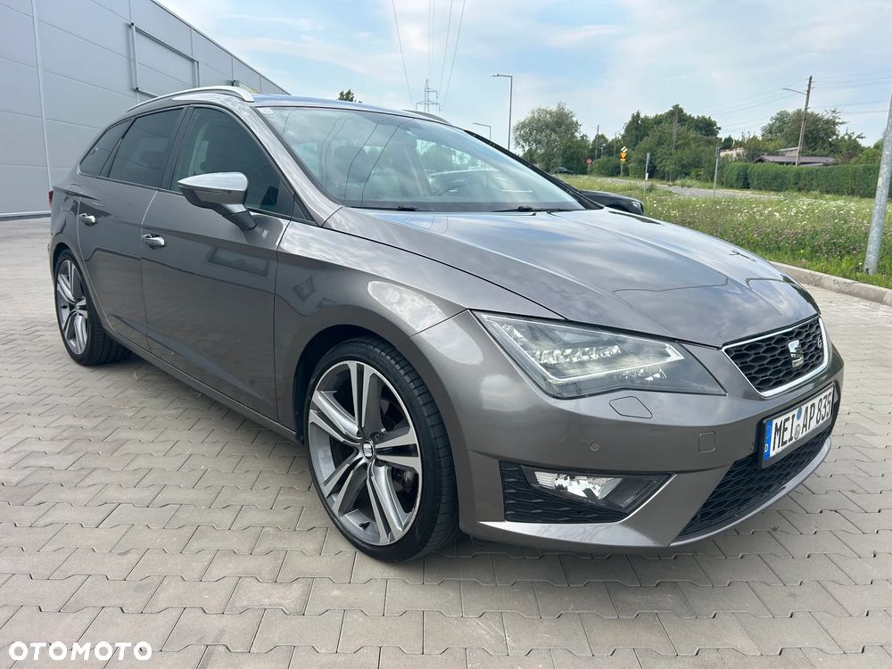 Seat Leon 2.0 TDI DPF Ecomotive FR - 6
