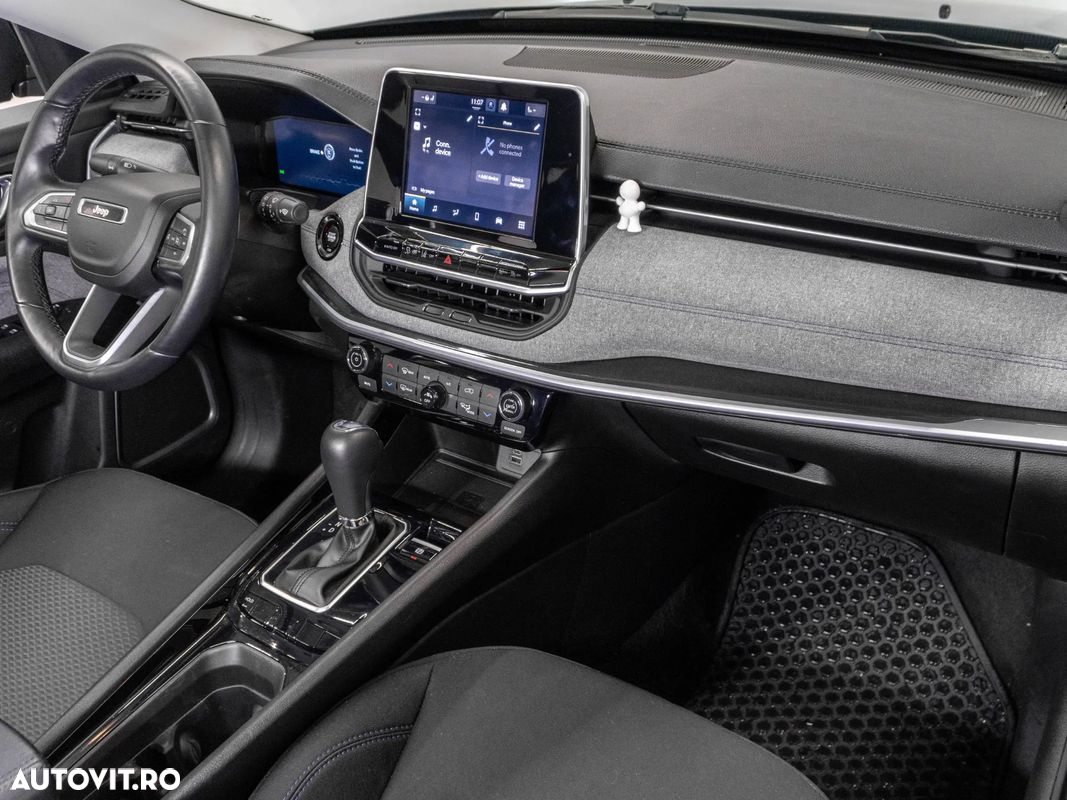 Jeep Compass - 12