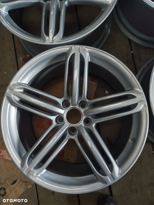 Felgi aluminiowe Audi OE 8T0601025DD 8AU 8T0601025CB 1H7 9.0" x 19" 5x112 ET 33 - 6