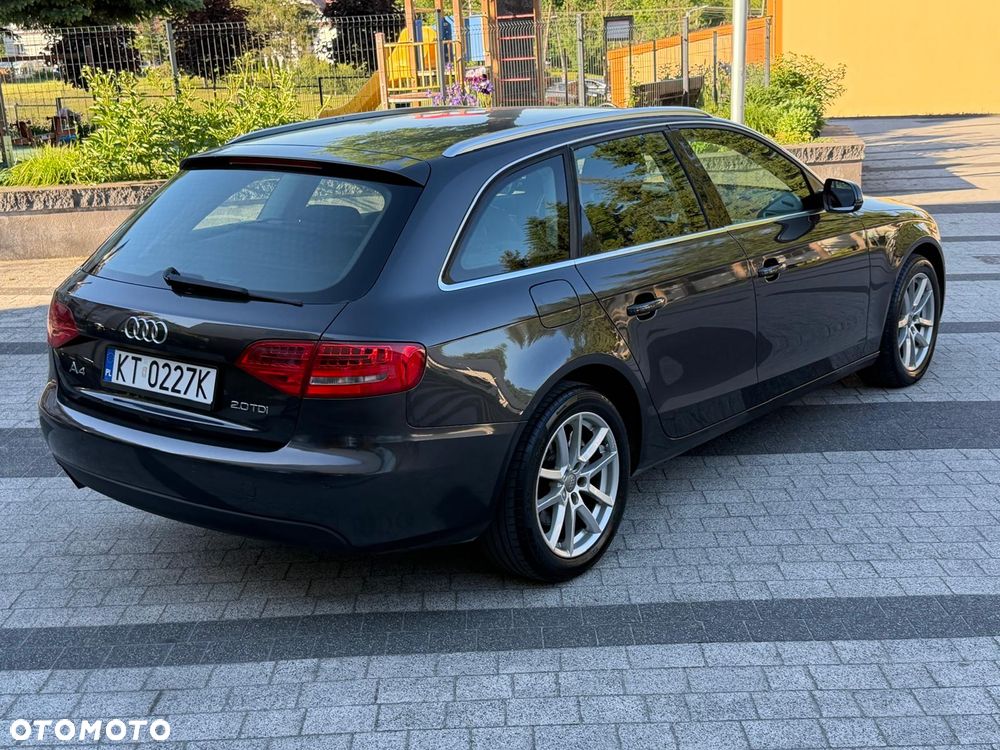 Audi A4 Avant 2.0 TDI DPF Ambition - 9