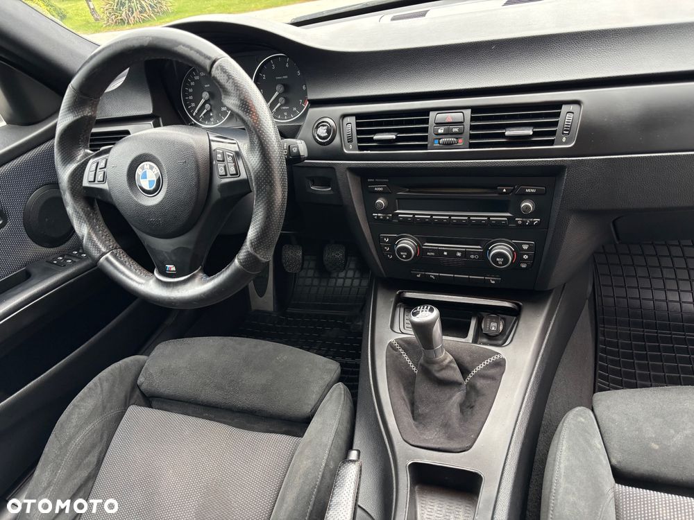 BMW Seria 3 318i - 11