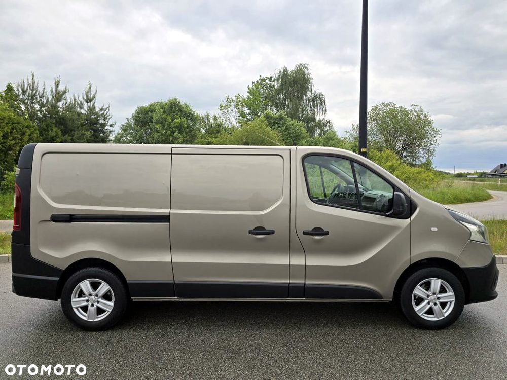 Renault Trafic - 32