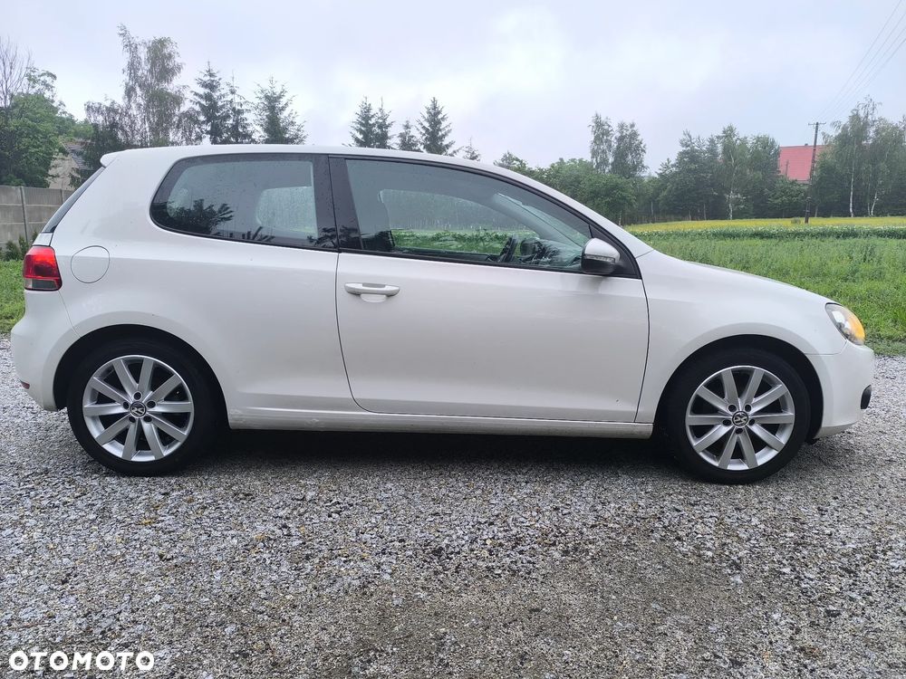 Volkswagen Golf - 2