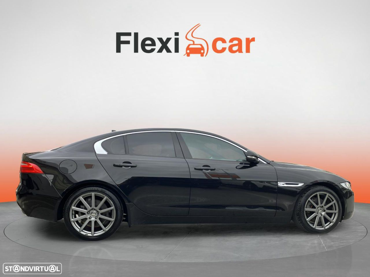 Jaguar XE 2.0 D Pure Aut. - 2