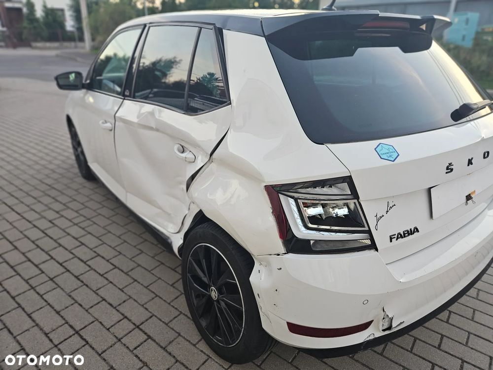 Skoda Fabia 1.0 TSI Monte Carlo - 11
