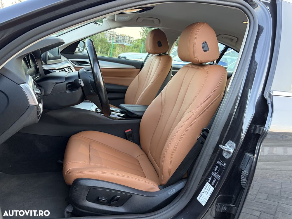 BMW Seria 5 520i Aut. - 24