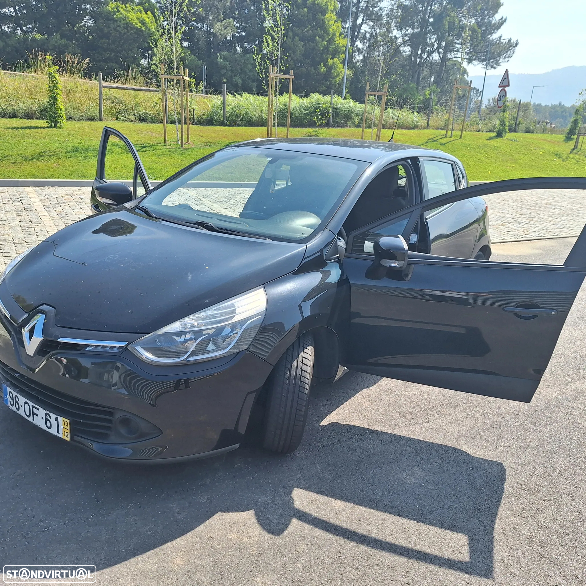 Renault Clio - 19