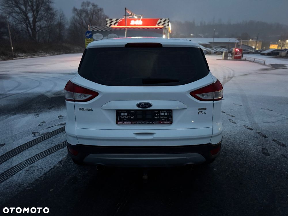 Ford Kuga 1.5 EcoBoost 2x4 Trend - 18