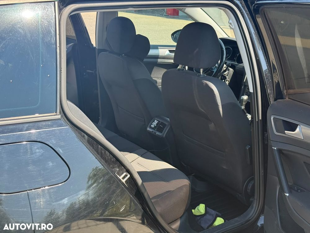 Volkswagen Golf 1.6 TDI DPF BMT DSG Comfortline - 16