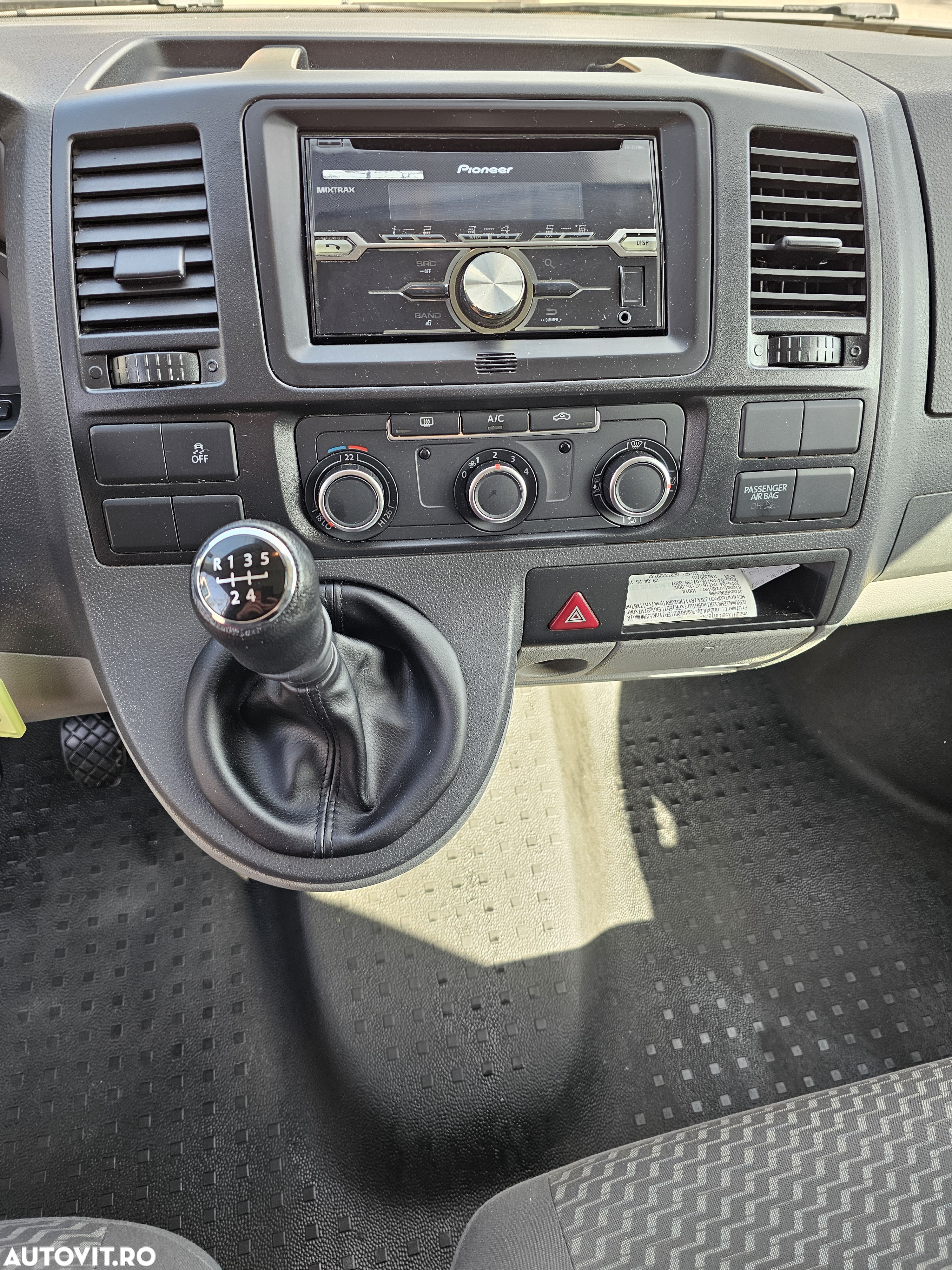 Volkswagen Transporter - 6