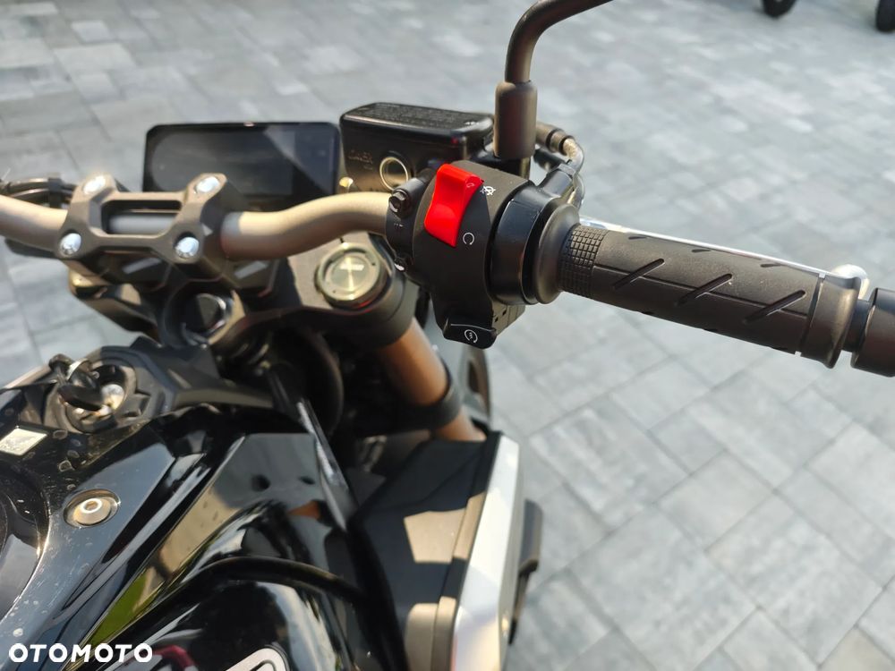 Honda CB - 21