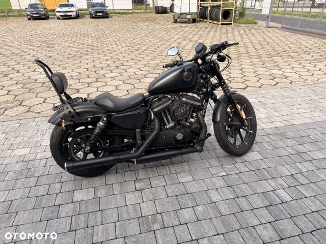Harley-Davidson Sportster Iron 883 - 7