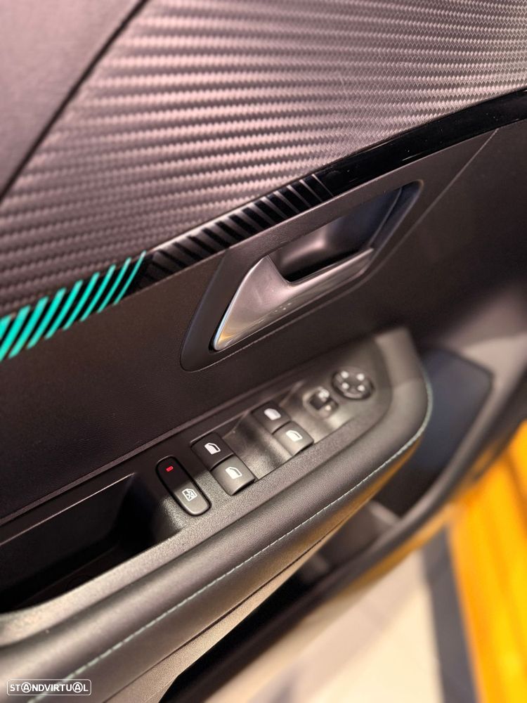 Peugeot 208 1.2 PureTech Allure - 31