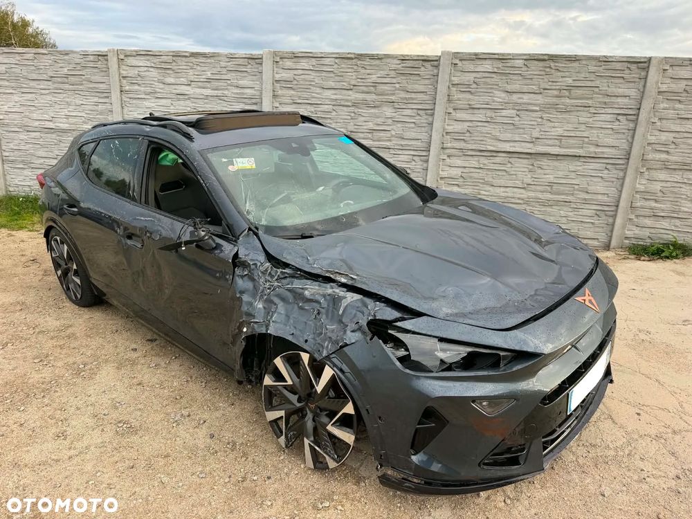 Cupra Formentor 1.5 e-Hybrid DSG VZ - 39