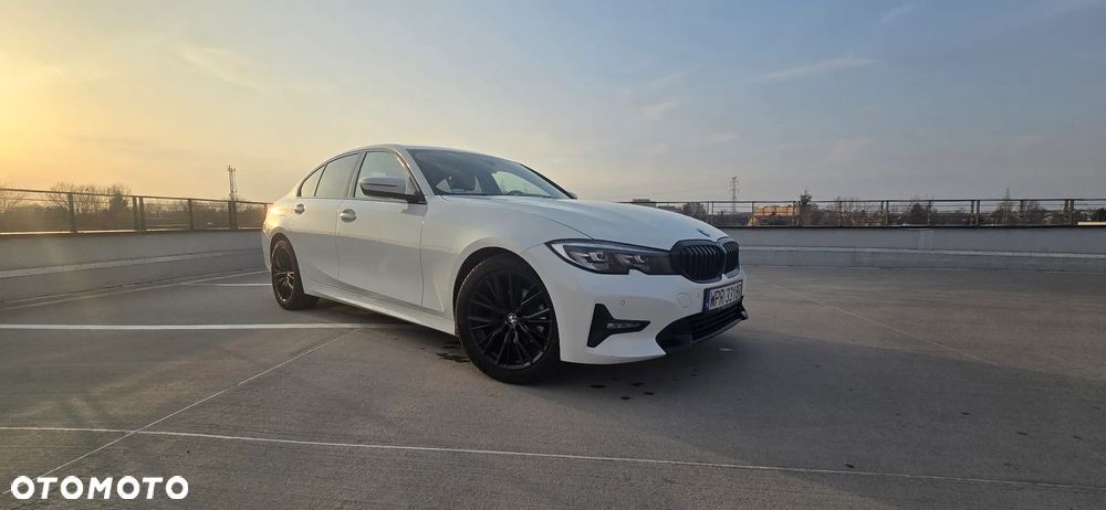 BMW Seria 3 318d Sport Line