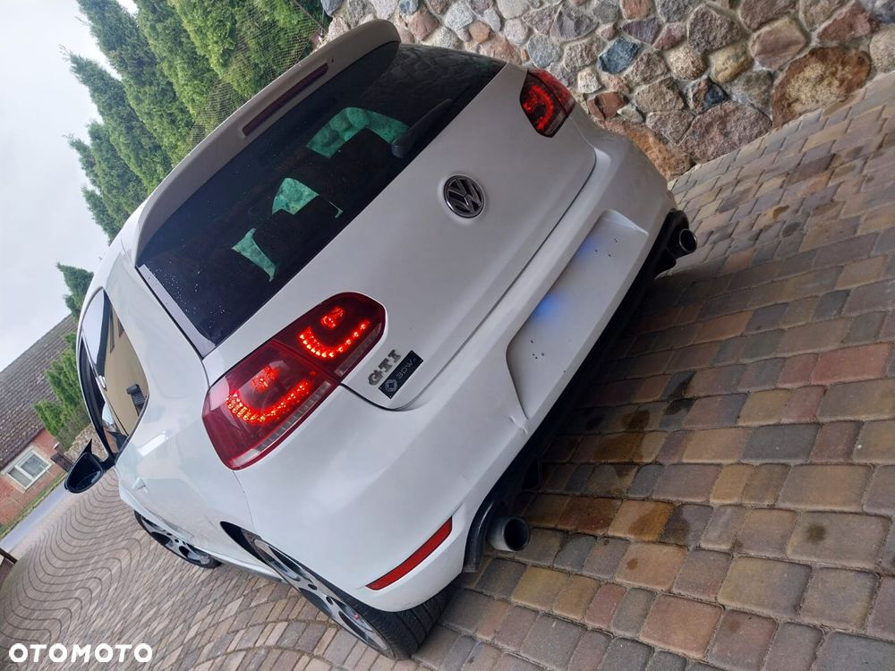 Volkswagen Golf - 14