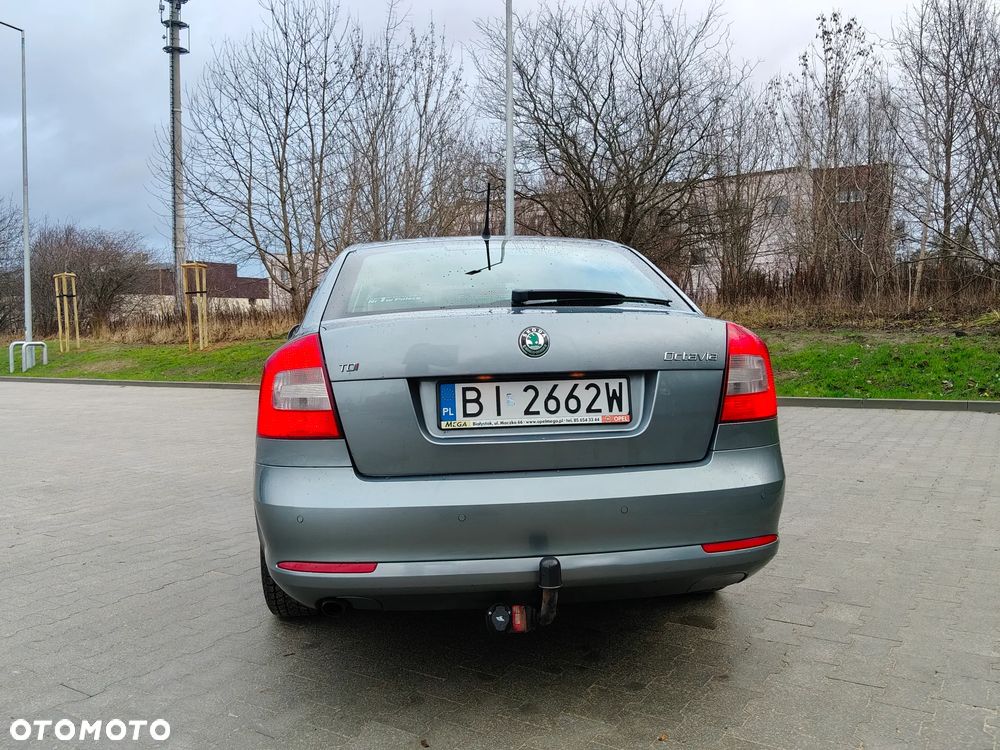 Skoda Octavia 2.0 TDI DPF Ambiente - 5