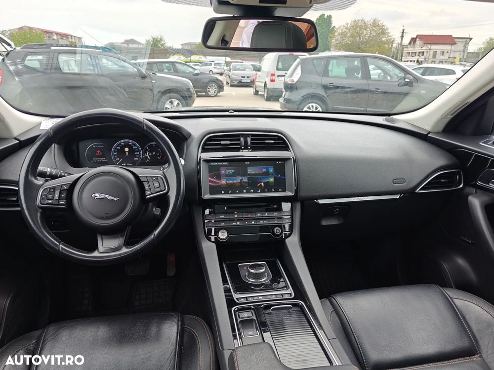 Jaguar F-Pace 20d AWD Prestige - 15