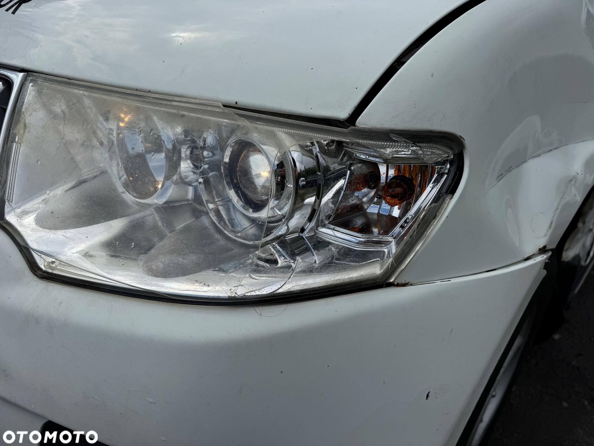 Mitsubishi L200 - 24