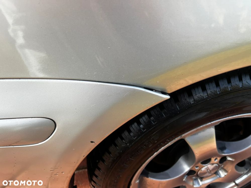 Toyota Avensis 2.0 D-4D Combi - 11