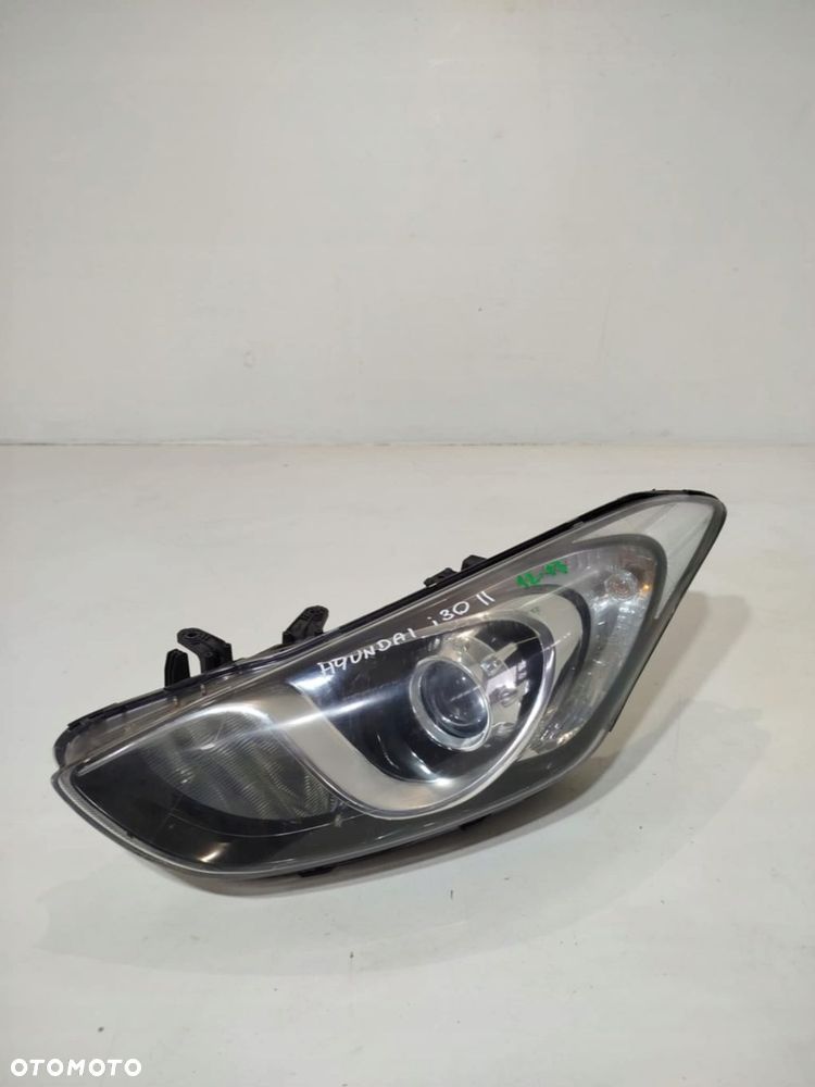LAMPA LEWA PRZÓD PRZEDNIA I30 II 12-17 - 1