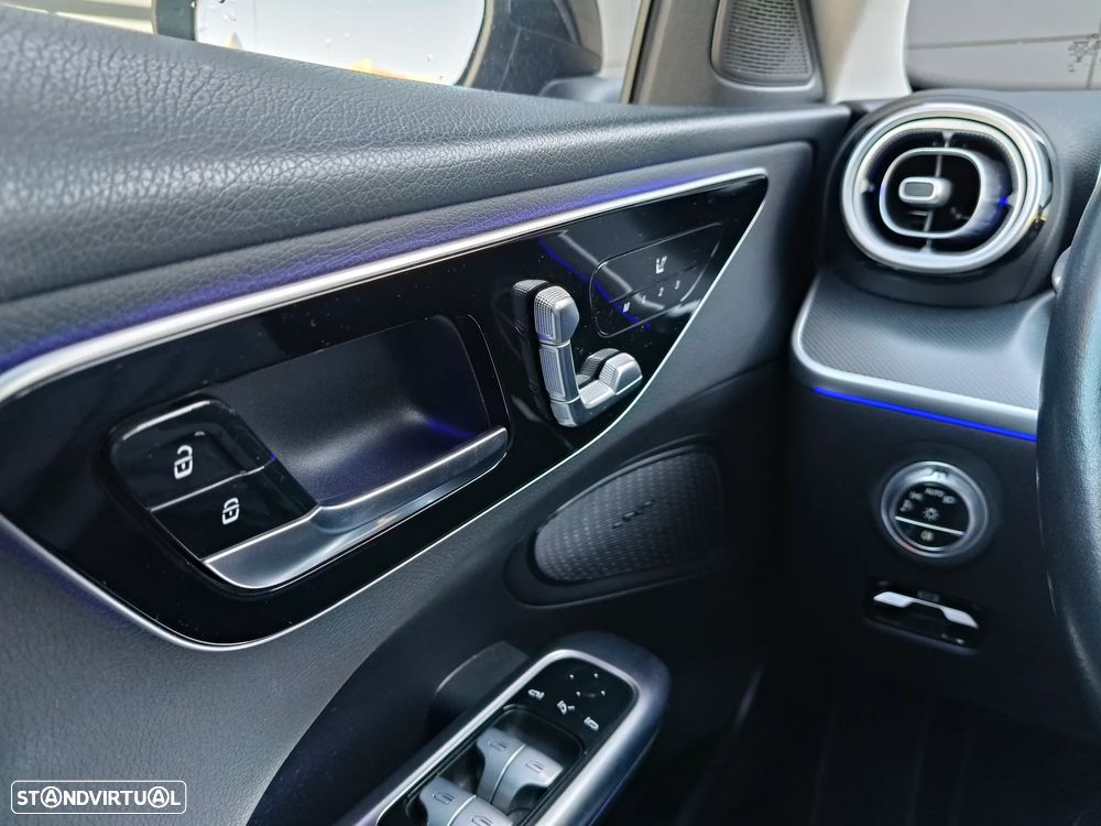 Mercedes-Benz C 300 e - 6