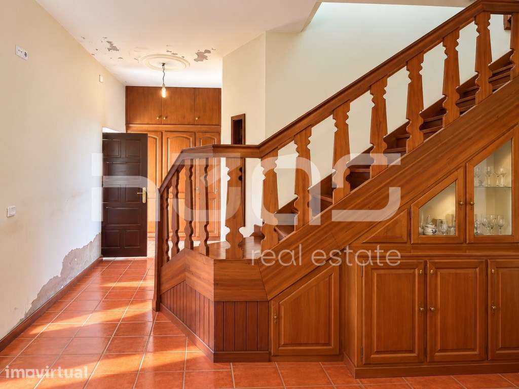 Moradia T2 com Terraço, Varanda e Anexo às Portas de Vila Verde - Grande imagem: 5/25