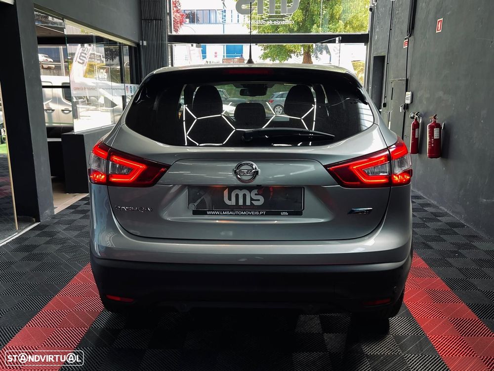 Nissan Qashqai 1.5 dCi Tekna Premium - 9