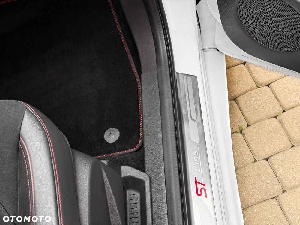 Ford Kuga 1.5 EcoBoost AWD ST-Line ASS - 38