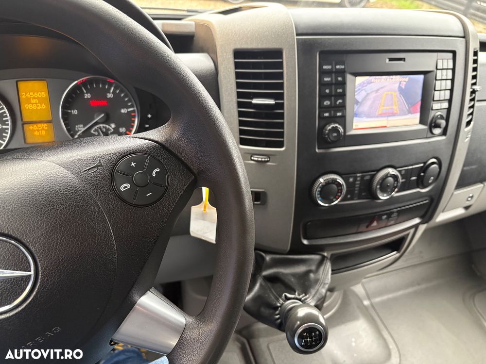 Mercedes-Benz Sprinter - 5