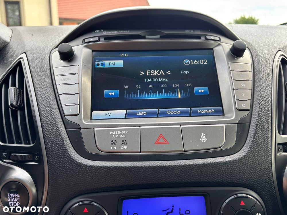 Hyundai ix35 1.7 CRDi 2WD blue Finale Gold - 30