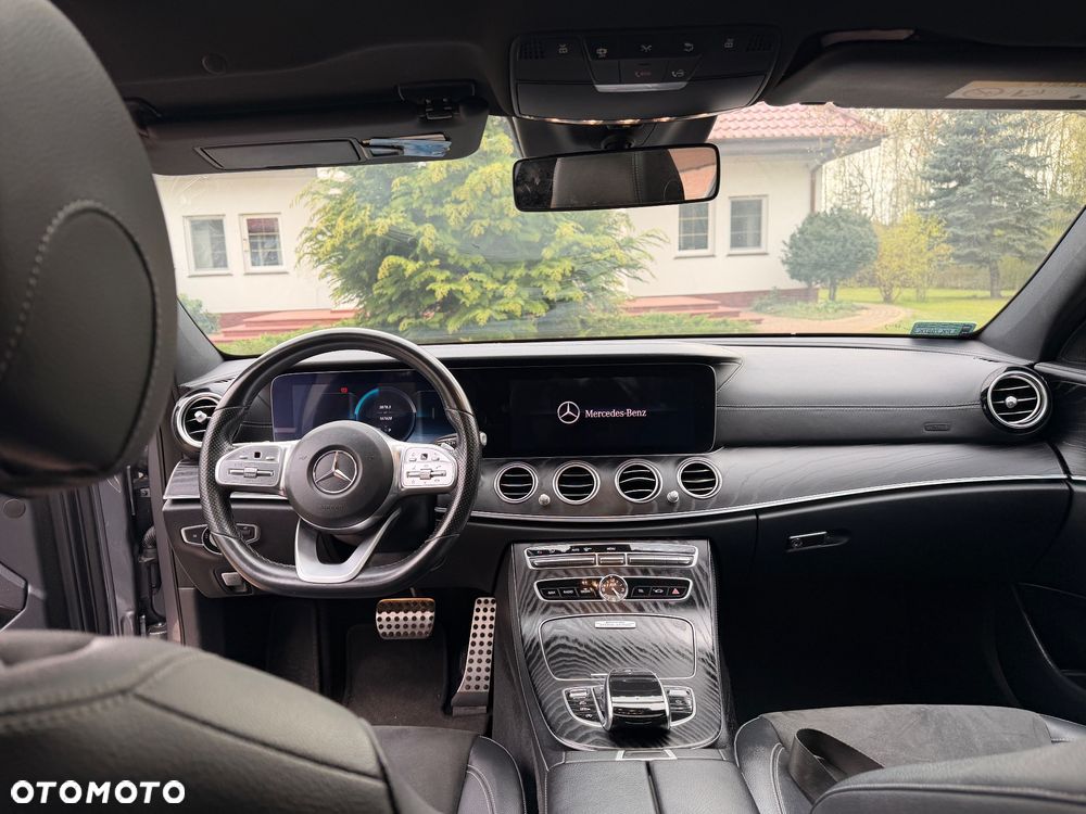 Mercedes-Benz Klasa E - 9