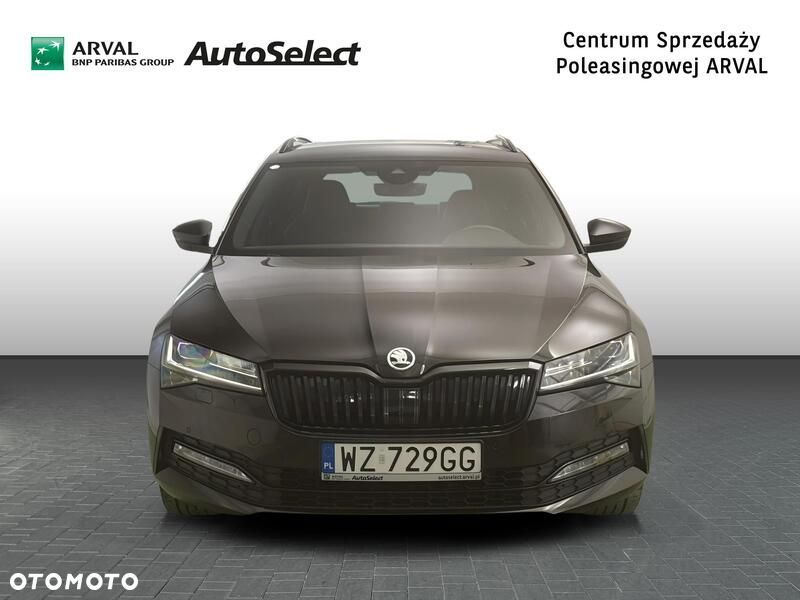 Skoda Superb 2.0 TDI SCR Sportline DSG - 9