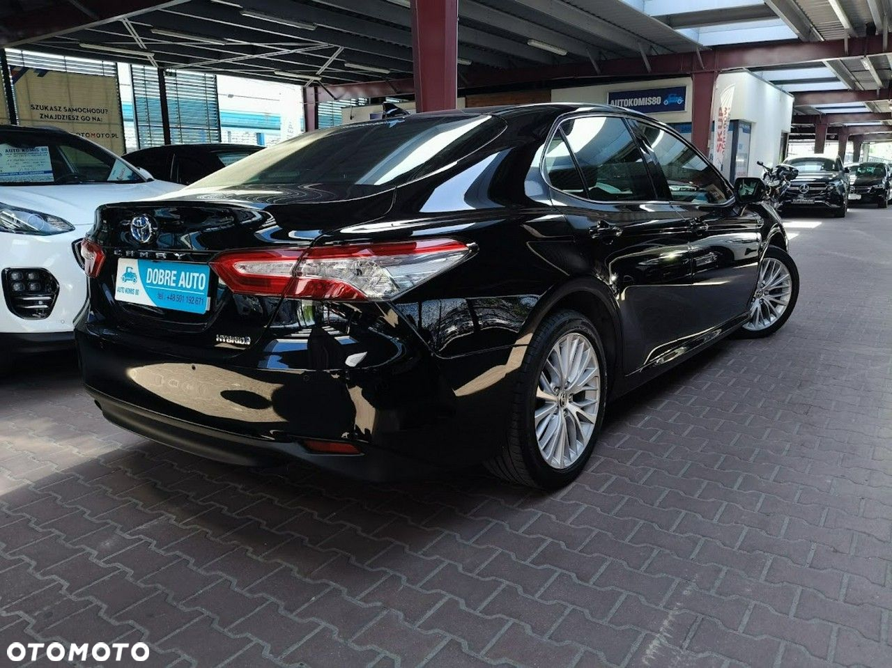 Toyota Camry - 5