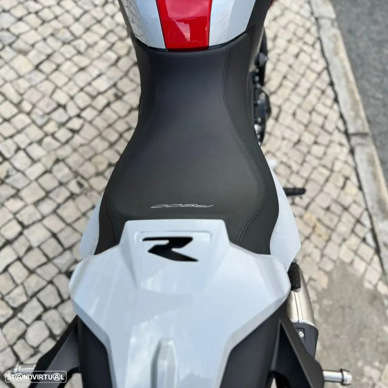 BMW F 900 R - 17