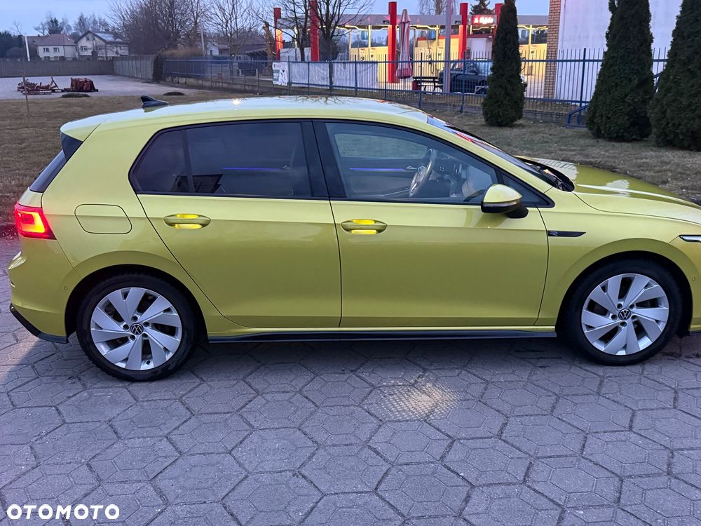 Volkswagen Golf 1.5 eTSI OPF DSG R-Line - 17