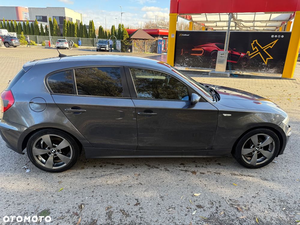 BMW Seria 1 120i - 14
