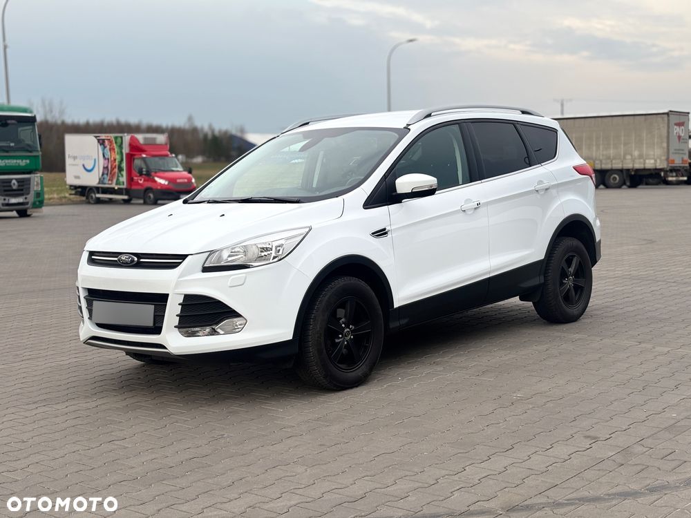 Ford Kuga 1.6 EcoBoost 2x4 SYNC - 1