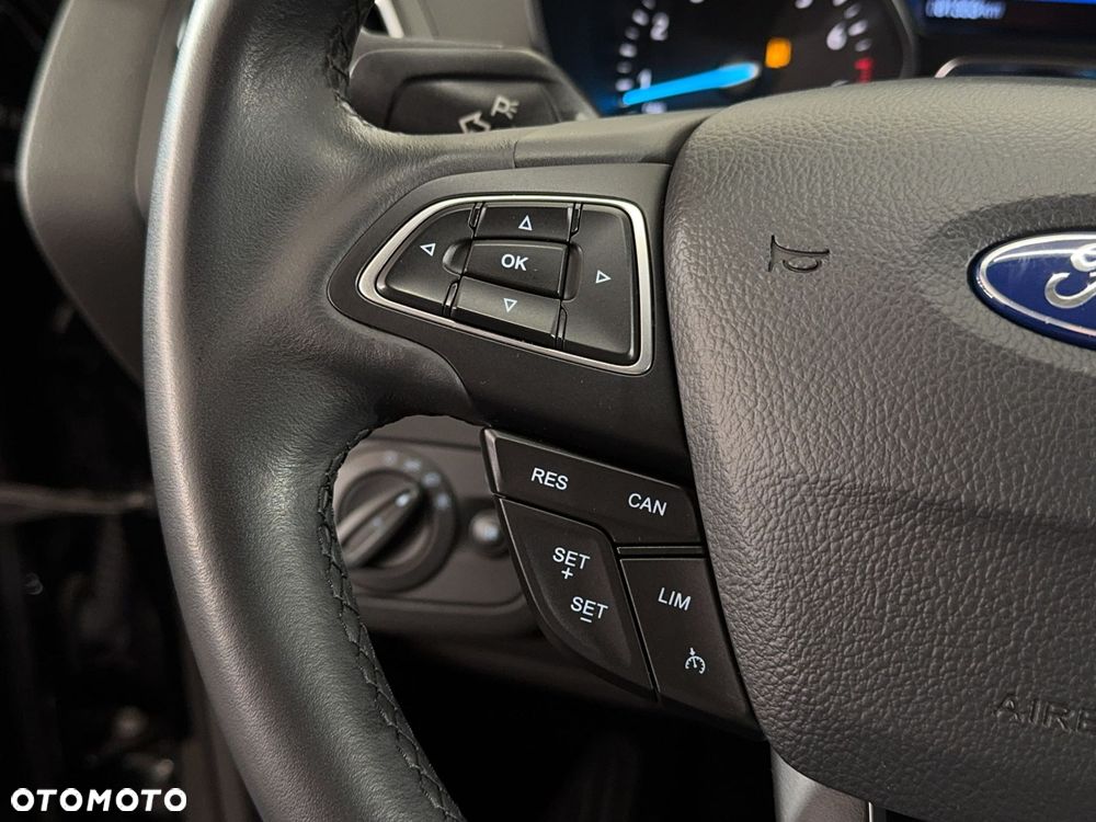 Ford Kuga - 19