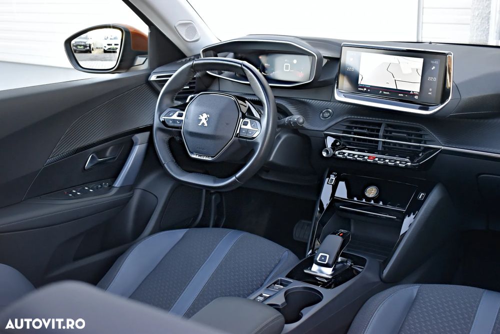 Peugeot 2008 PureTech 130 EAT8 Allure - 11