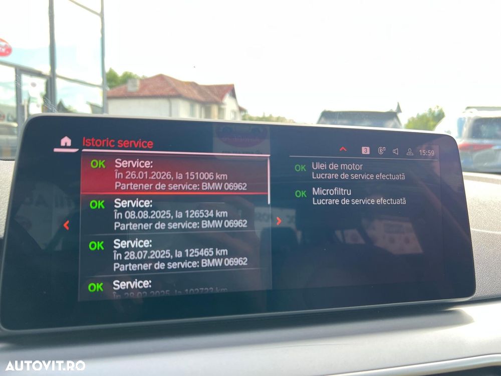 BMW Seria 5 520d xDrive AT MHEV - 35