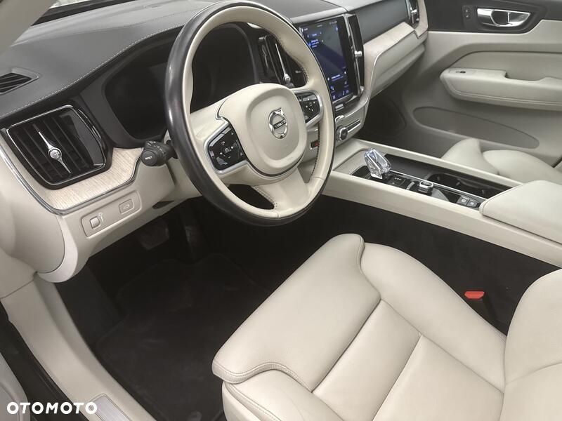 Volvo XC 60 B4 D AWD Inscription - 10