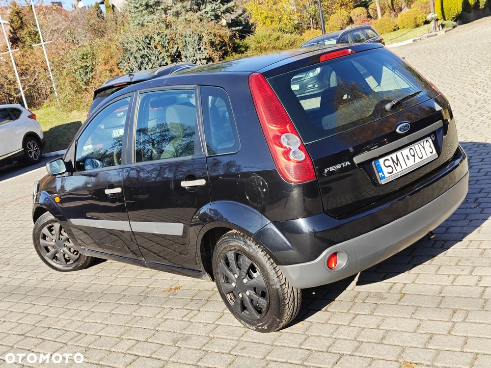 Ford Fiesta 1.3 Ghia - 6